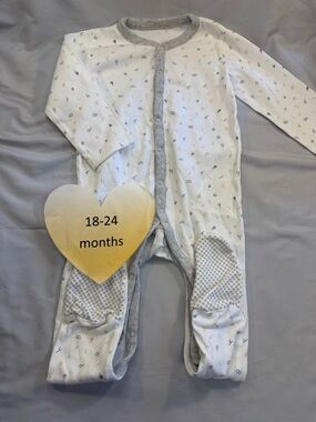 Mother Care NWOT Cozy Kids Pajamas/sleeper/romper with Gray Trim